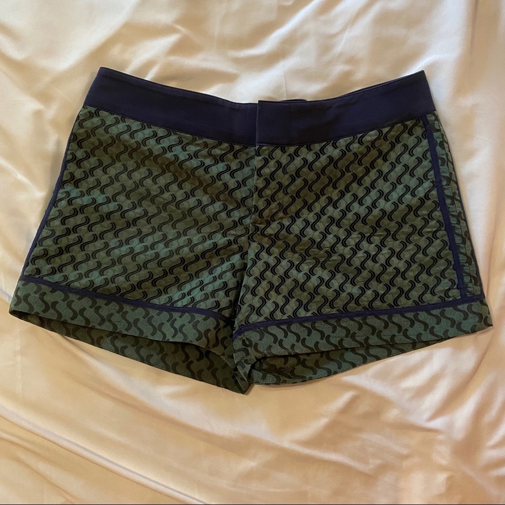 CLUB MONACO 🌴 Molli Pattern Tailored Shorts Sz 0